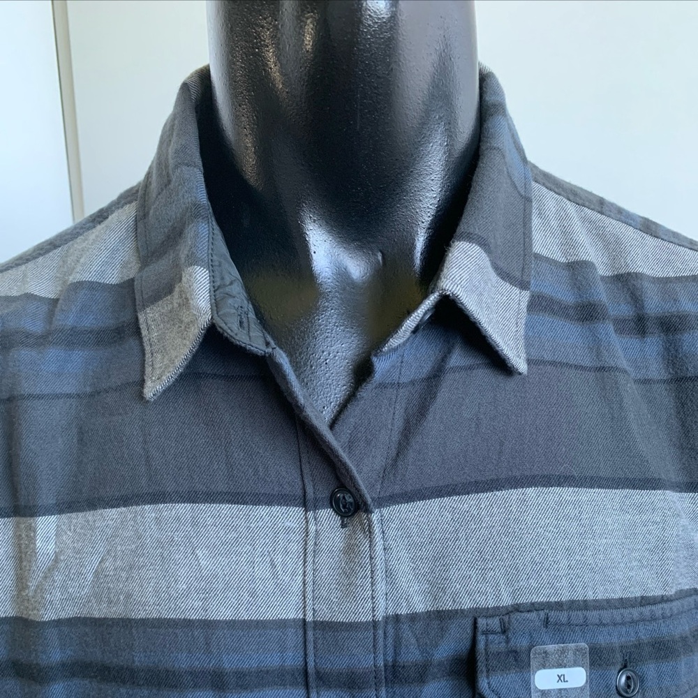 The North Face Berkeley women’s XL gray black LS shirt - Picture 2 of 5